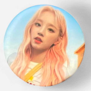 G-Idle Pin Yuqi Pink Hair
